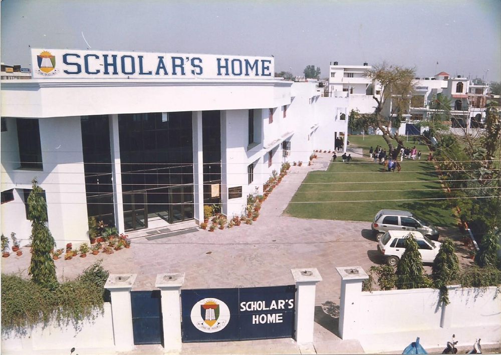 The original campus, early years — the history of Scholars' Home, Gomti Nagar Lucknow