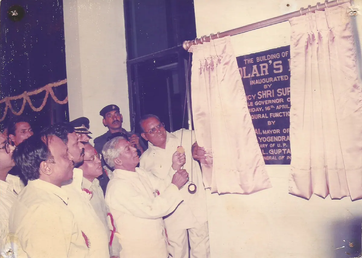 Unveiling the plaque